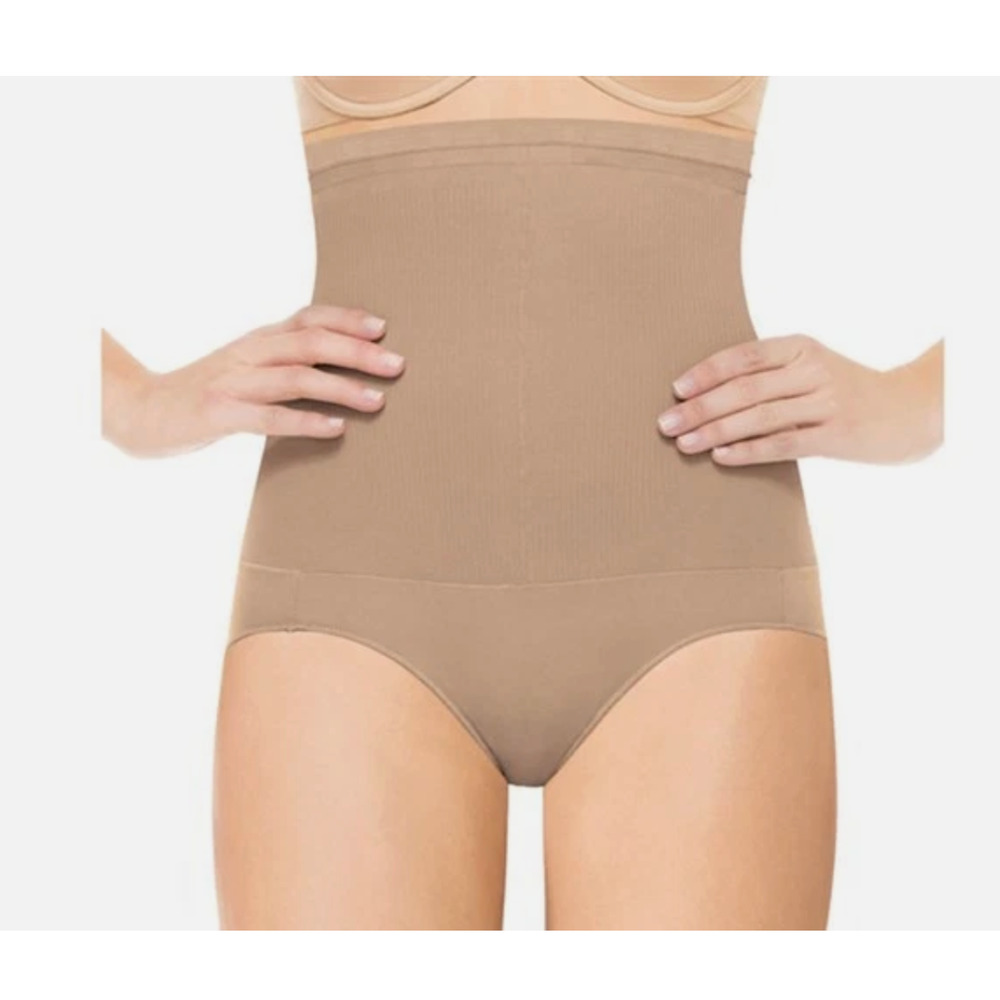 Assets Red Hot Label By SPANX High Waist Shaper Built In Panty Size 6 NIP